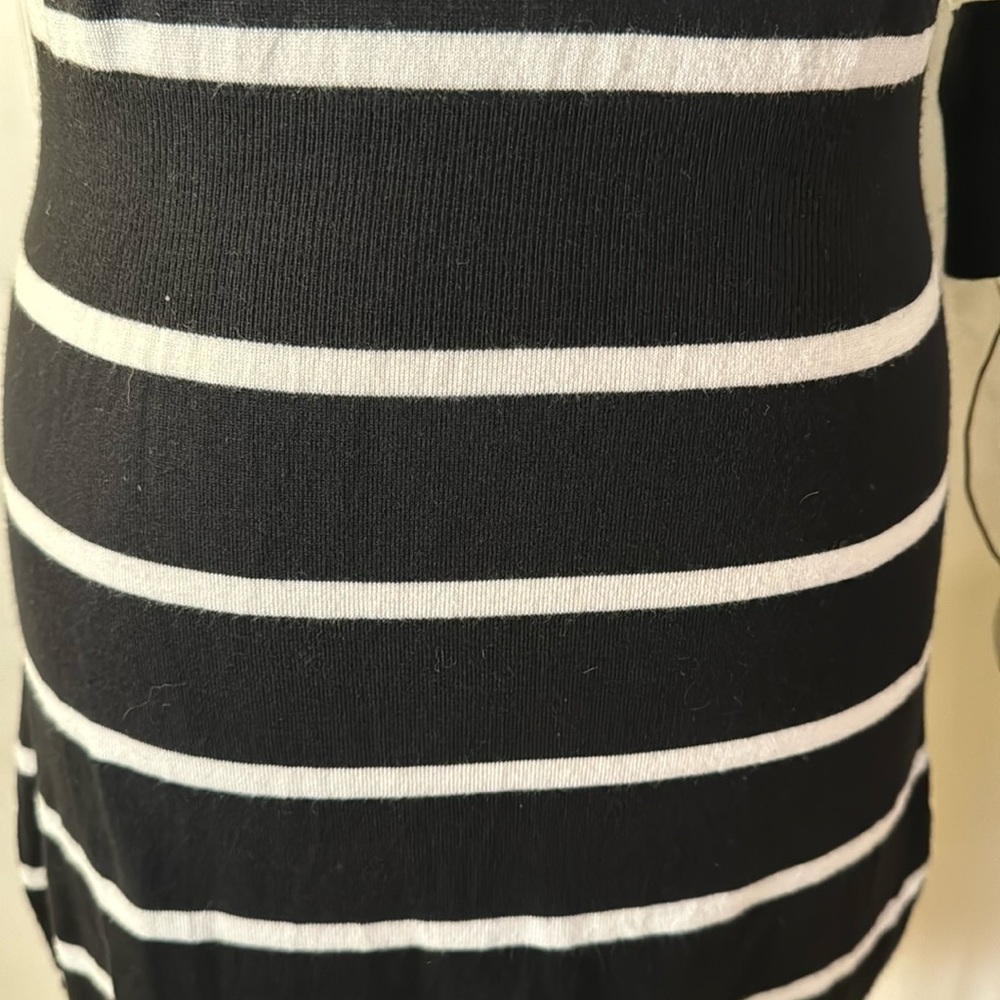 WHBM 3/4 sleeve lightweight striped tunic sweater - Picture 3 of 7